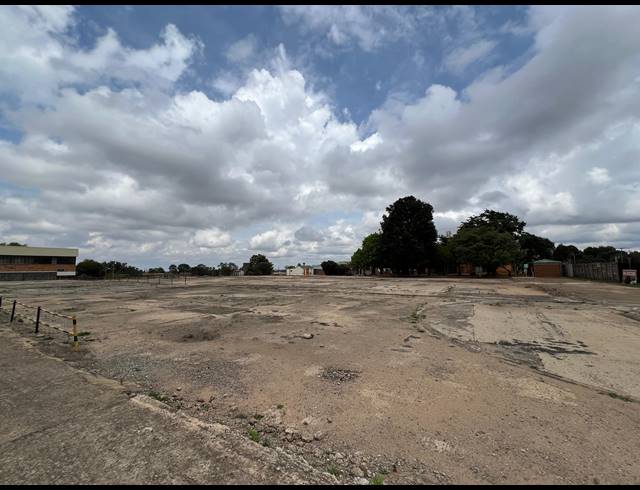 2,494M² WAREHOUSE TO LET IN FACTORIA